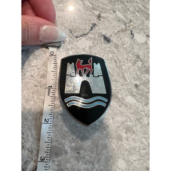 Vintage 1960-1963 Volkswagen Wolfsburg Castle Hood Crest Emblem Badge JL - Picture 4 of 6